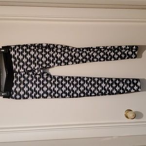 Nike Women's dri fit leggings size small.